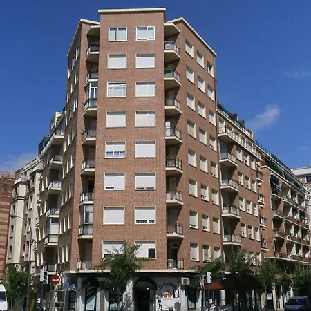 Con Vistas Al Estadio San Mames